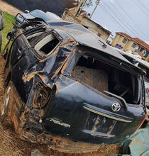 Load image into Gallery viewer, COROLLA FIELDER - UBJ 249M