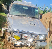 Load image into Gallery viewer, MITSUBISHI PAJERO - UAP 707W