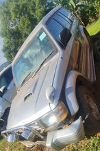 Load image into Gallery viewer, MITSUBISHI PAJERO - UAP 707W