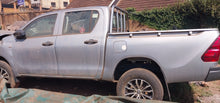 Load image into Gallery viewer, TOYOTA HILUX-PICK-UP DOUBLE CABIN - UBF 003A