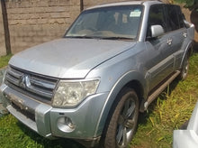 Load image into Gallery viewer, MITSUBISHI SHOGUN - UBJ 370X