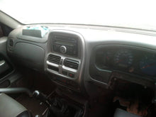 Load image into Gallery viewer, NISSAN PICK-UP DOUBLE CABIN - UAV 249D