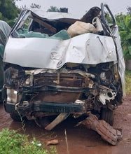 Load image into Gallery viewer, TOYOTA HIACE (DRONE) - UBL 275C