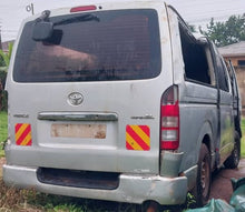 Load image into Gallery viewer, TOYOTA HIACE (DRONE) - UBL 275C
