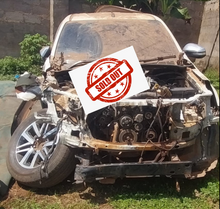 Load image into Gallery viewer, TOYOTA HILUX DOUBLE CABIN - UBP 333S
