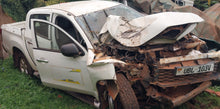 Load image into Gallery viewer, MITSUBISHI-PICK-UP DOUBLE CABIN - UBL 103V
