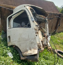 Load image into Gallery viewer, SINO TRUCK (HOWO) BOX BODY - UBP 547C
