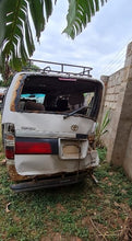 Load image into Gallery viewer, TOYOTA HIACE SUPER CUSTOM
